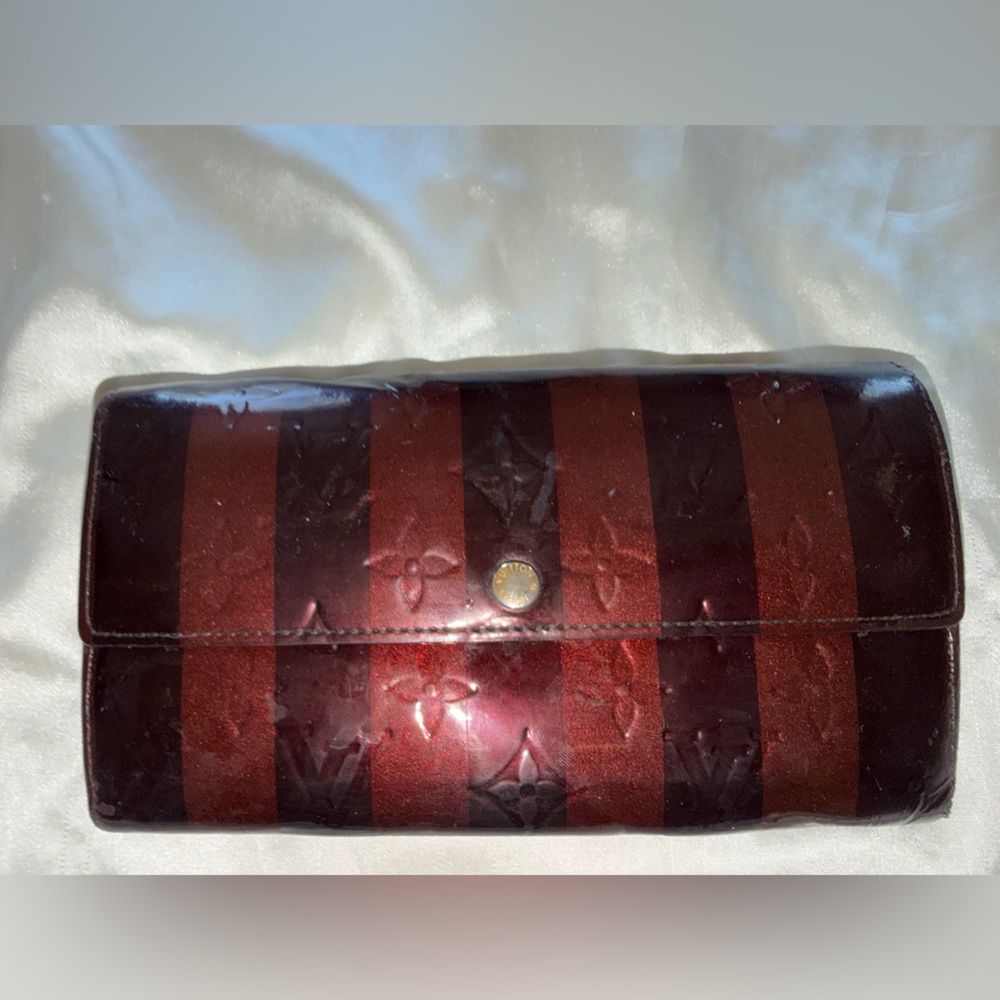 Rare Sarah Monogram Vernis Red/Dark Purple